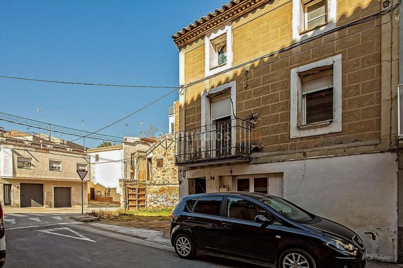 Casa Rural en venta en  Alguaire