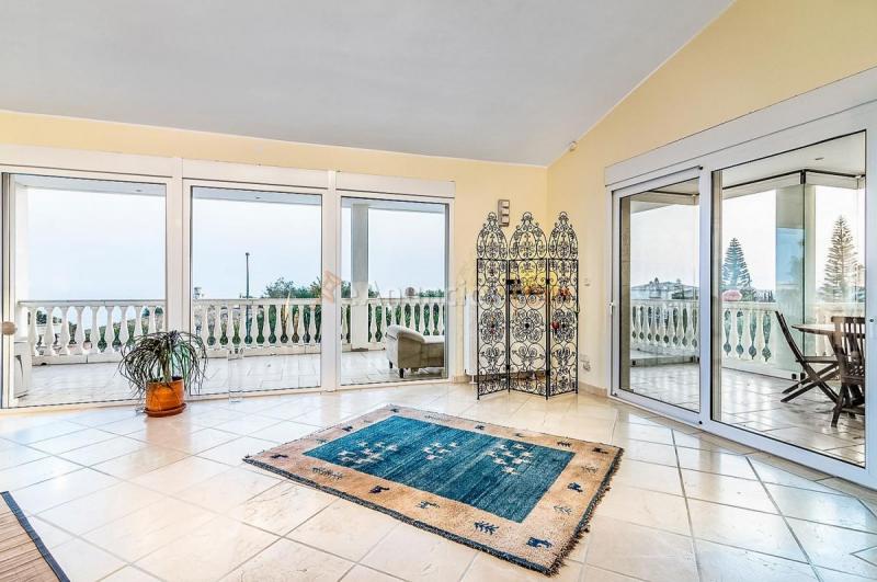 Adosado en venta en  Benajarafe