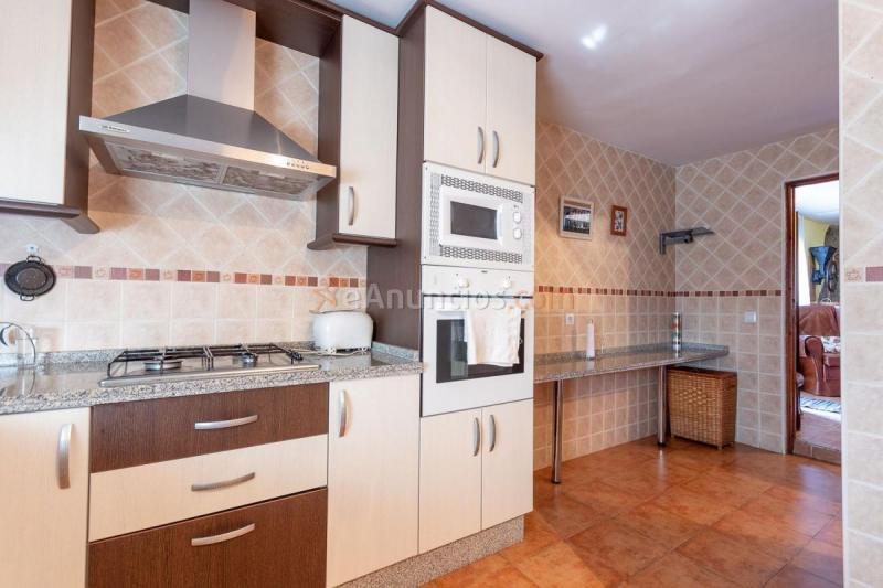 Adosado en venta en  Valencia de Alcántara