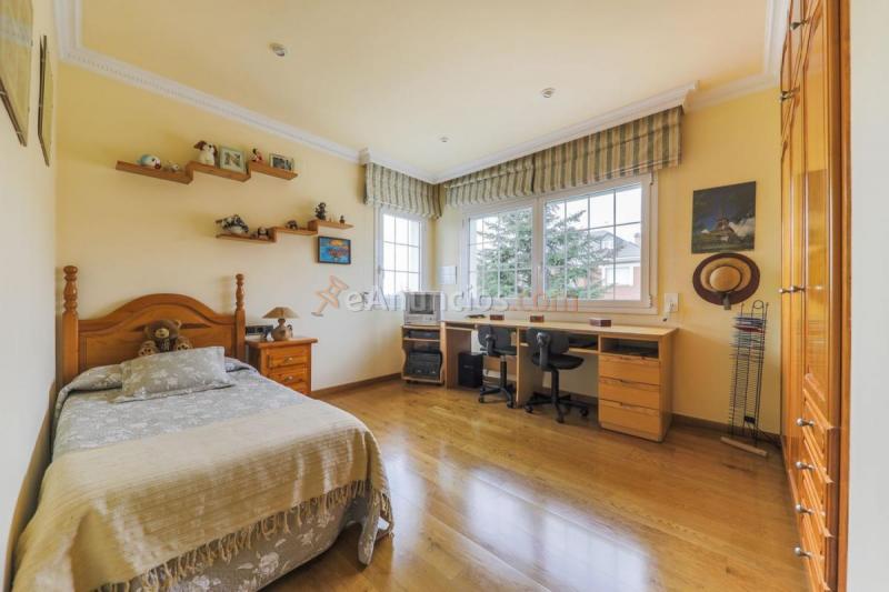 Adosado en venta en  Palau-Solit i Plegamans