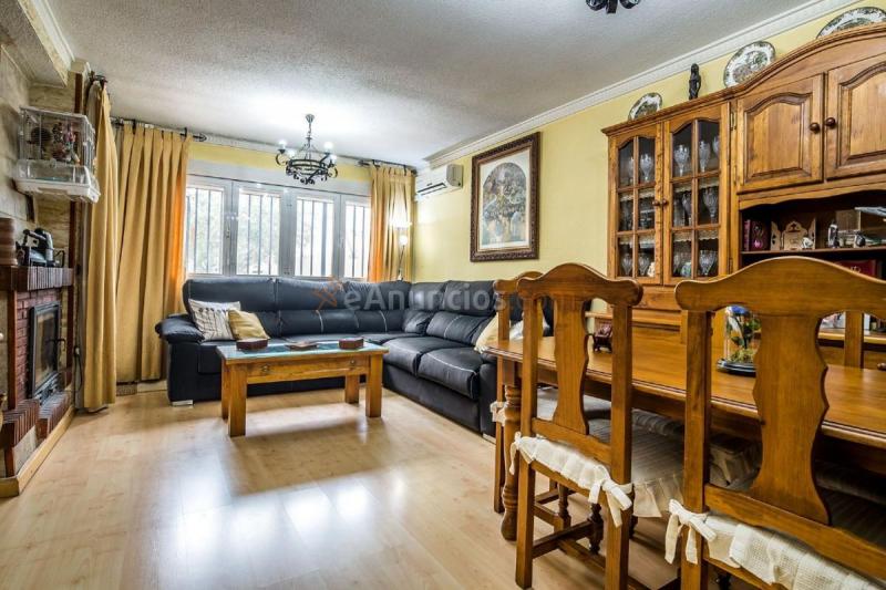 Adosado en venta en  Griñón