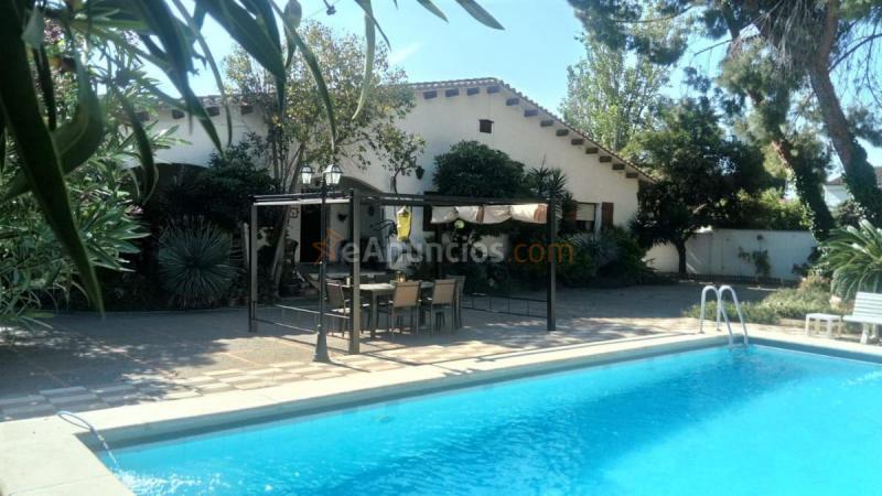 Adosado en venta en  El Paraiso-Los Almendros, L'Eliana