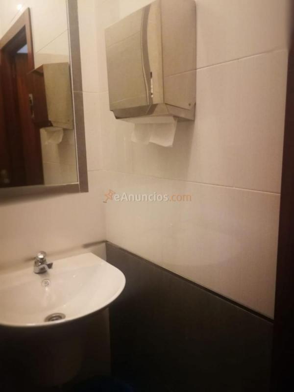 Local Comercial en alquiler en Calle Condes de Barcelona, Madrid, Carabanchel, Madrid