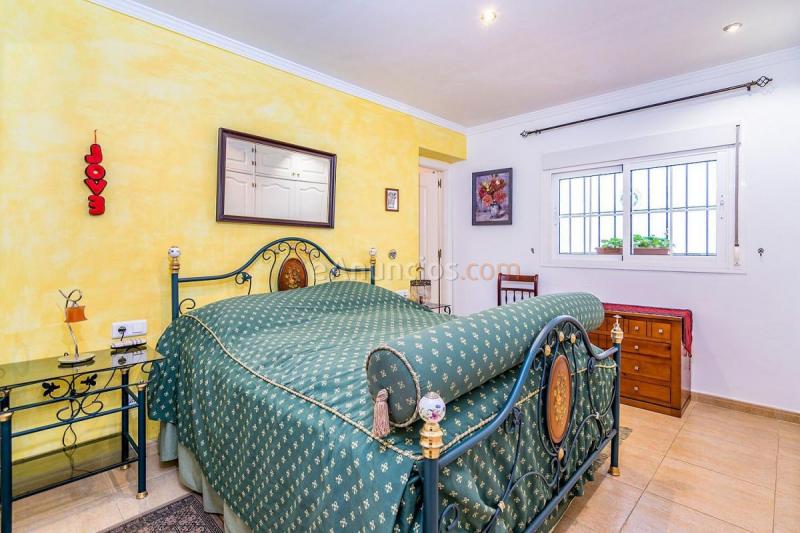 Adosado en venta en  Rio Real-Los Monteros, Marbella