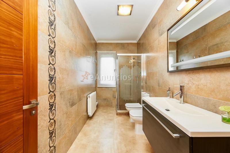 Adosado en venta en  Castilléjar