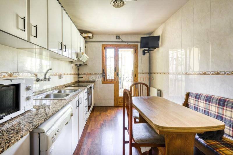 Adosado en venta en  Centre - Casco Antiguo, Sant Boi de Llobregat