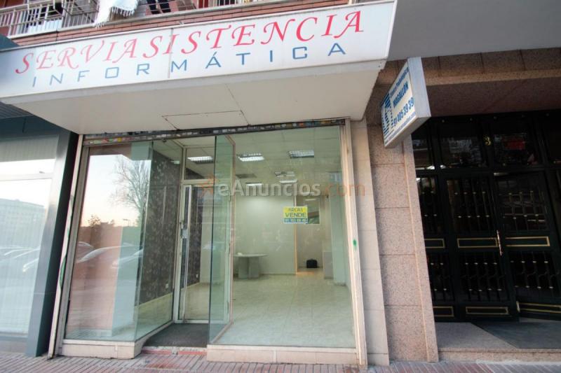 Local Comercial en venta en Avenida DONOSTIARRA, Ciudad Lineal, Madrid