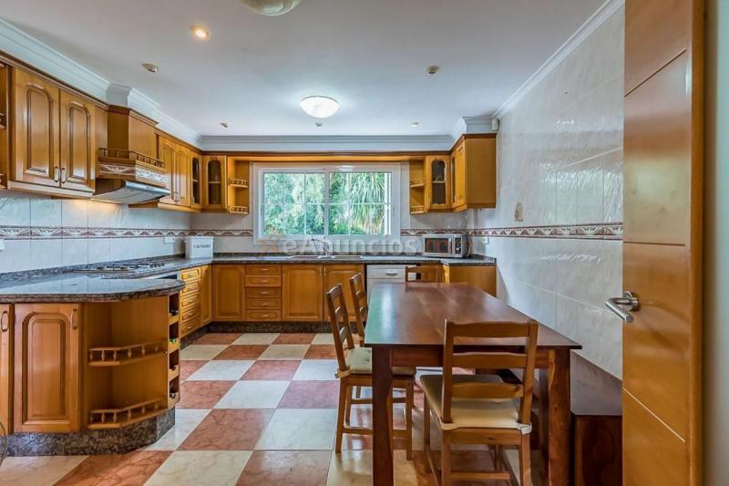 Adosado en venta en  Carlet