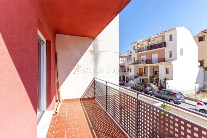 Apartamento en venta en  Julian Besteiro, La Zubia