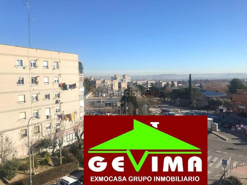 Apartamento en venta en  Ciudad 70, Coslada