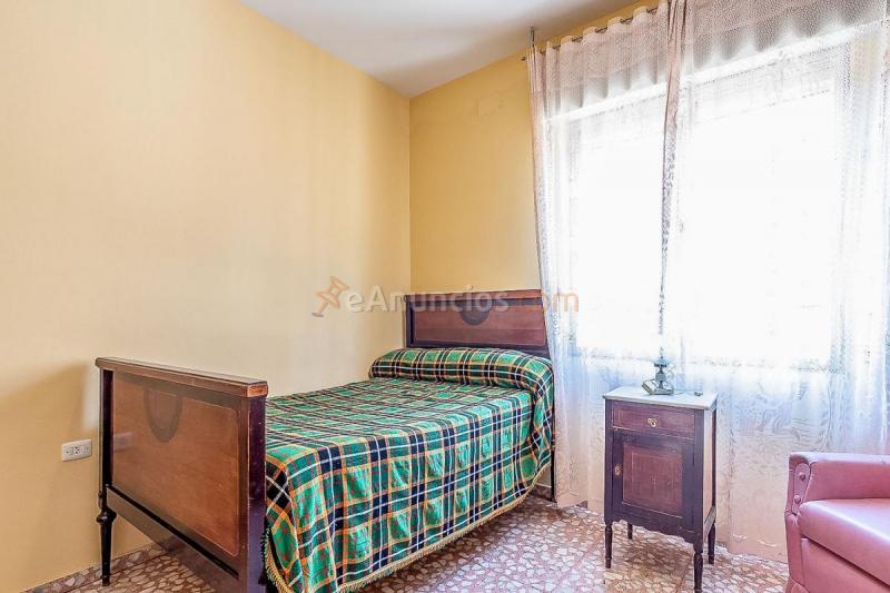 Adosado en venta en  Don Benito