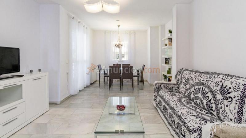 Apartamento en venta en  Nueva Andalucía, Marbella
