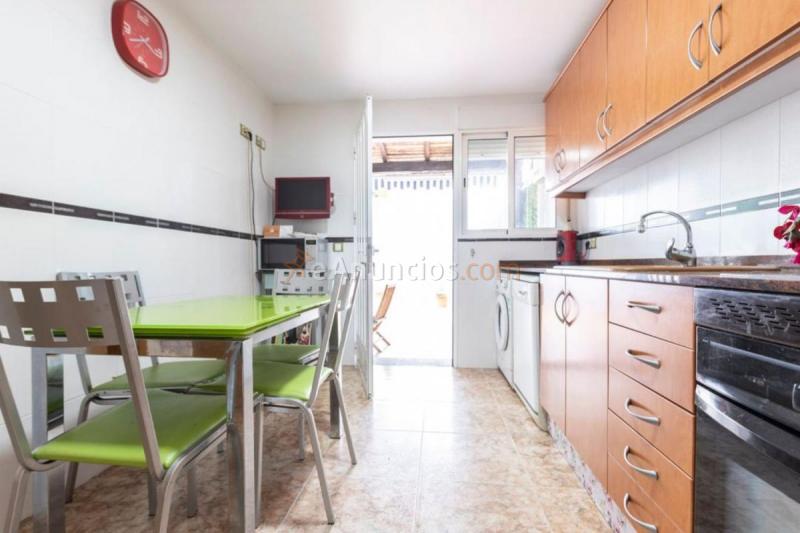 Adosado en venta en  Picassent