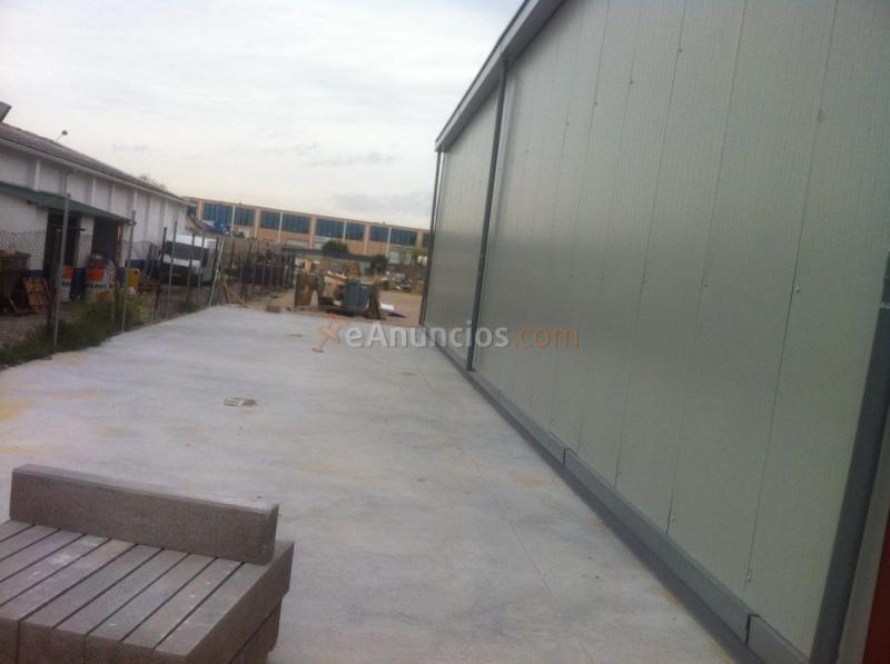 Edificio en alquiler en  La Garena, Alcalá de Henares