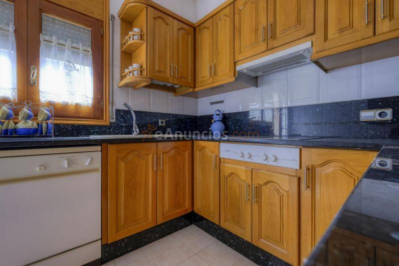 Adosado en venta en  Hostalets de Balenyá