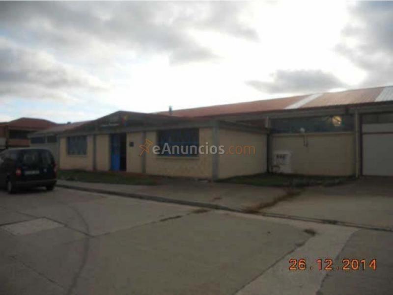 Edificio en venta en Calle Virgen del Mar, Santibañez de la Peña