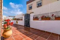 Adosado en venta en  Benajarafe