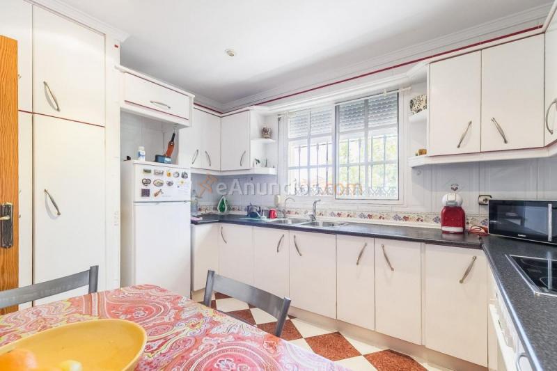 Adosado en venta en  Puerto de la Torre, Málaga