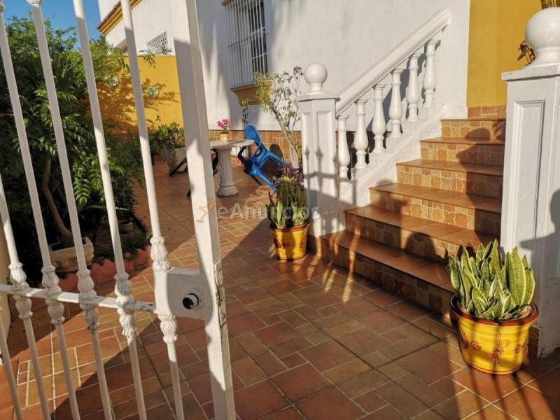 Casa en venta en  Puerto de la Torre, Málaga