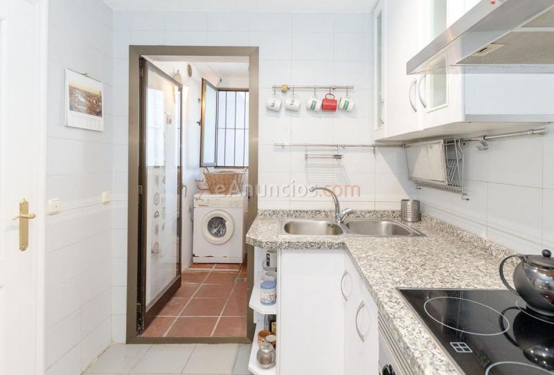 Apartamento en venta en  Elviria-Cabopino, Marbella