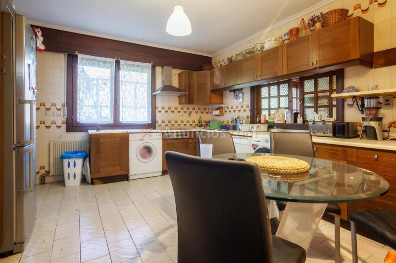 Adosado en venta en  Maruri