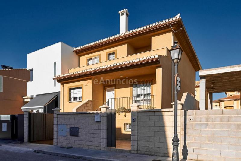 Adosado en venta en  Belicena