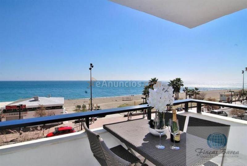 Apartamento en venta en Paseo Marítimo Rey de España, Playa de los Boliches, Fuengirola