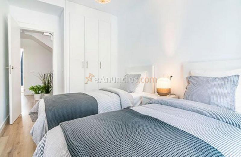 Casa en venta en Calle Virgen del Carmen, Los Boliches, Fuengirola