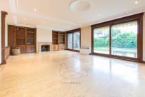 Casa en alquiler en Avenida de los Madroños, Hortaleza, Madrid