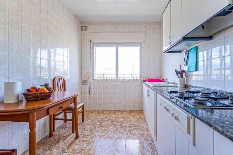 Adosado en venta en  Deltebre