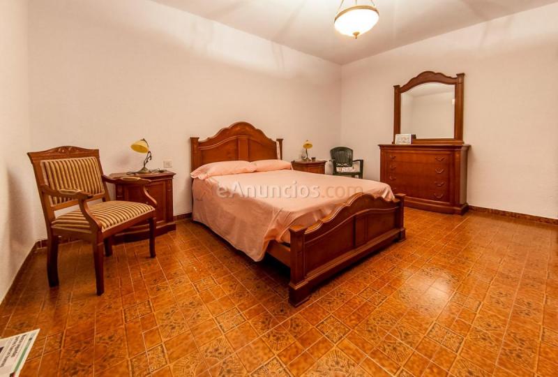 Adosado en venta en  Ibros