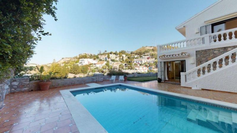 Adosado en venta en Calle Bajada del Mar, Cotobro, Almuñécar