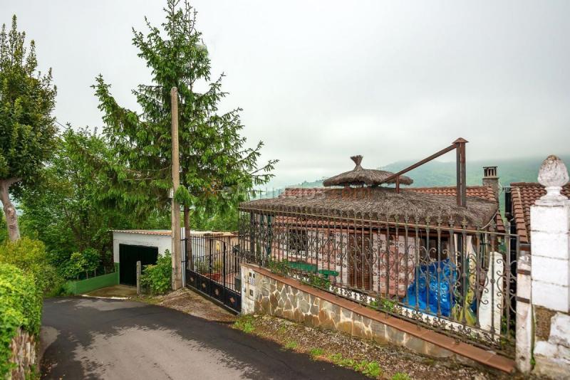 Adosado en venta en  Sama, Langreo