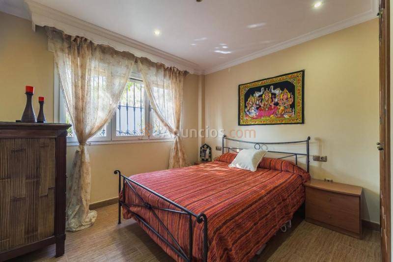 Adosado en venta en  Cotomar - Urbanizaciones, Rincón de la Victoria