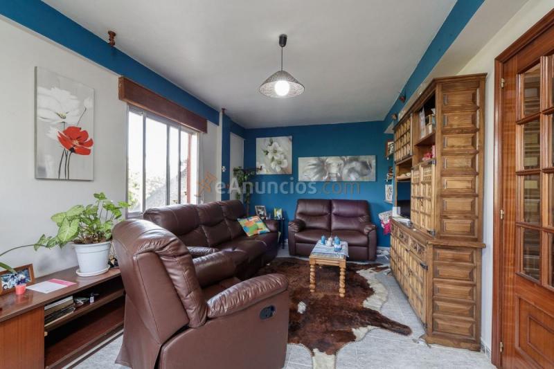 Adosado en venta en  Ponteareas