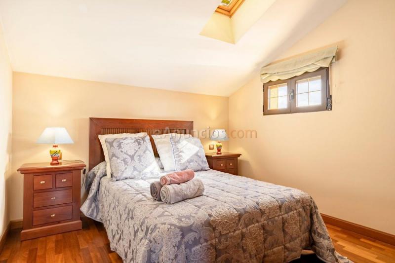 Adosado en venta en  Ortigosa del Monte