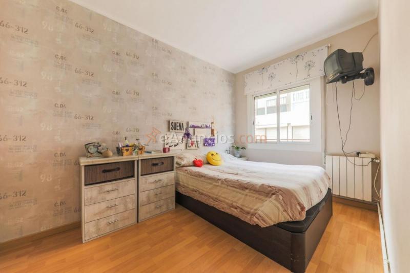 Apartamento en venta en  Nou Barris, Barcelona