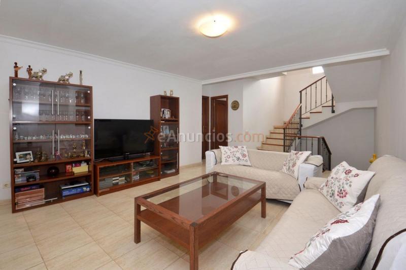 Adosado en venta en  Firgas