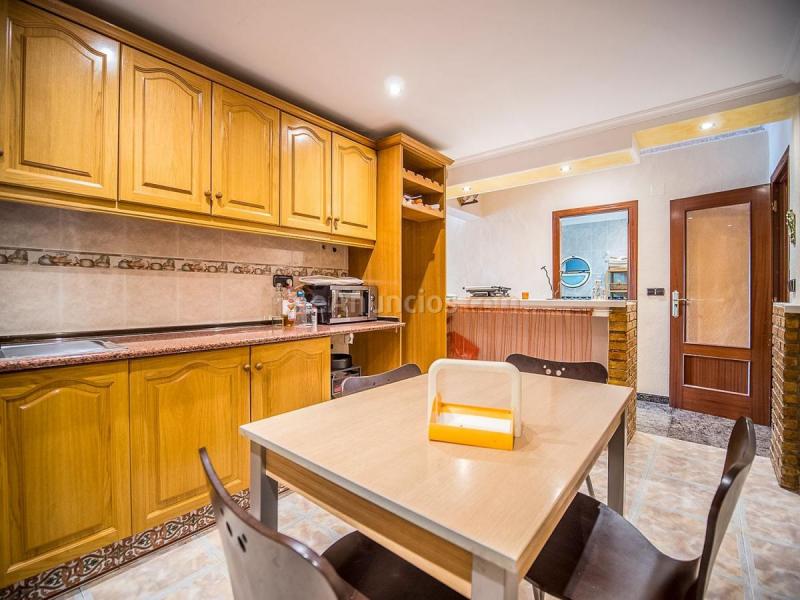 Adosado en venta en  Albatera