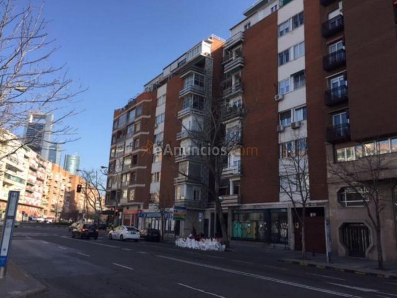 Apartamento en alquiler en Calle de Enrique Larreta, Chamartín, Madrid