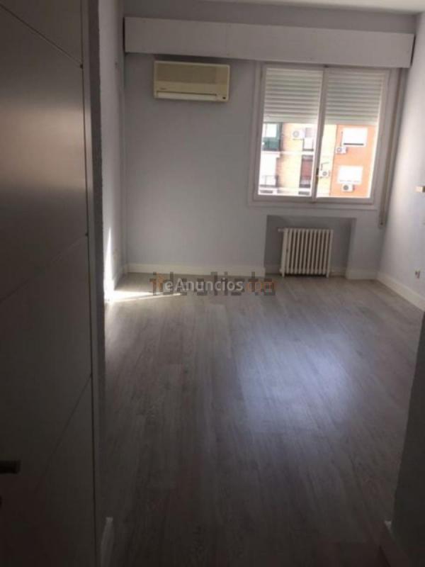 Apartamento en alquiler en Calle de Enrique Larreta, Chamartín, Madrid