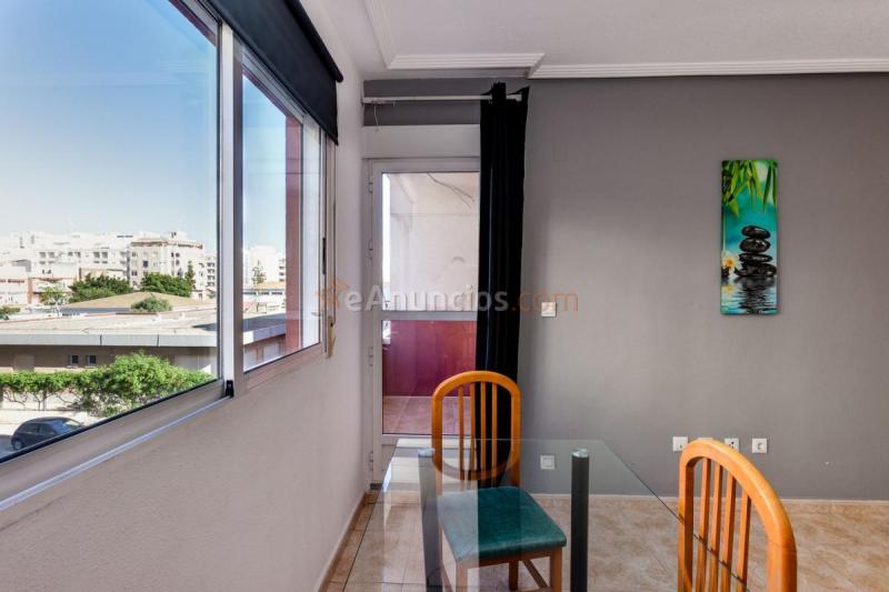 Apartamento en venta en Calle San Policarpo, Torrevieja, Centro, Torrevieja