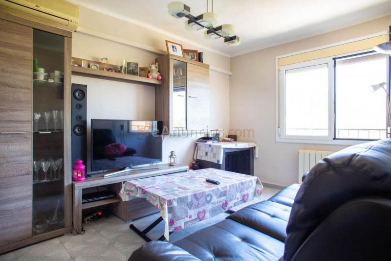 Apartamento en venta en  Nou Barris, Barcelona