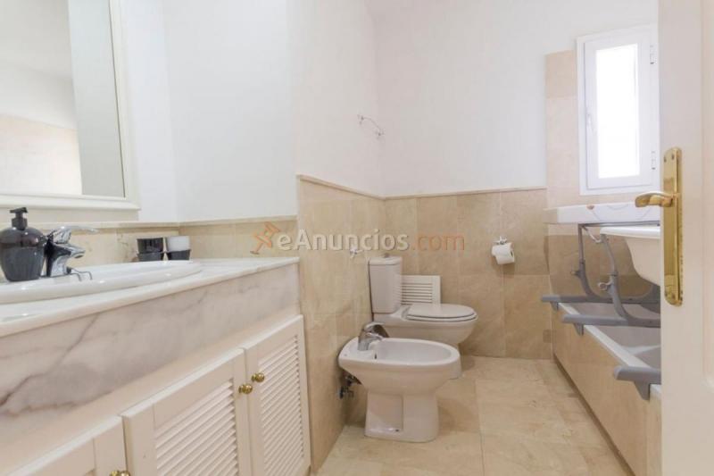 Adosado en venta en  Riviera del Sol, Mijas