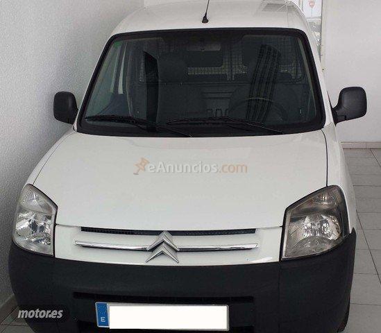 Citroen Berlingo FIRST 1. 6 HDI 75CV de 2008 con 116.200 Km por 4.900 EUR. en Salamanca