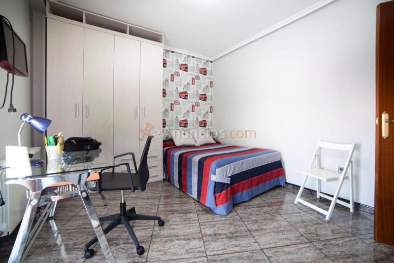 Adosado en venta en  Granja de Rocamora