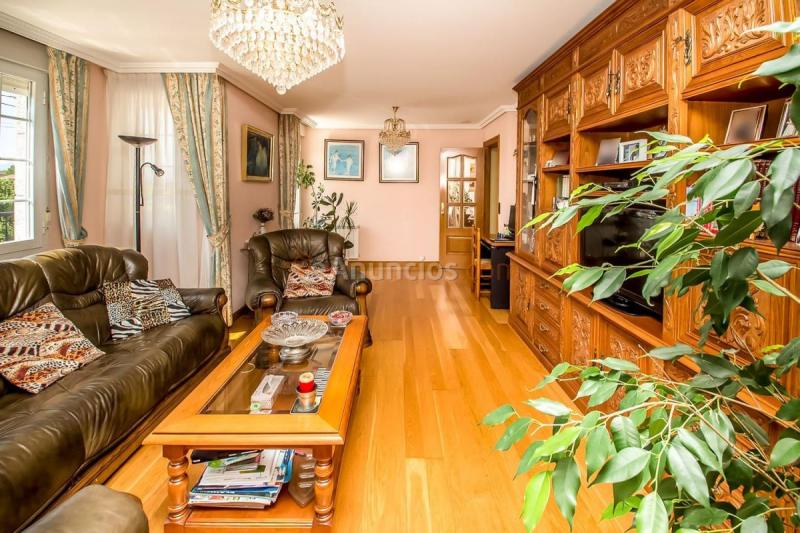 Adosado en venta en  Castañares de Rioja