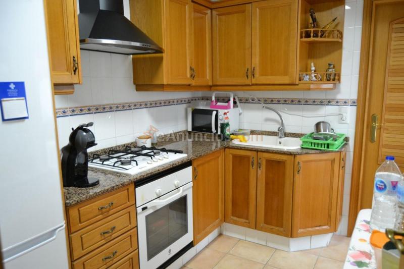 Casa en venta en  Zona Pueblo, L'Eliana