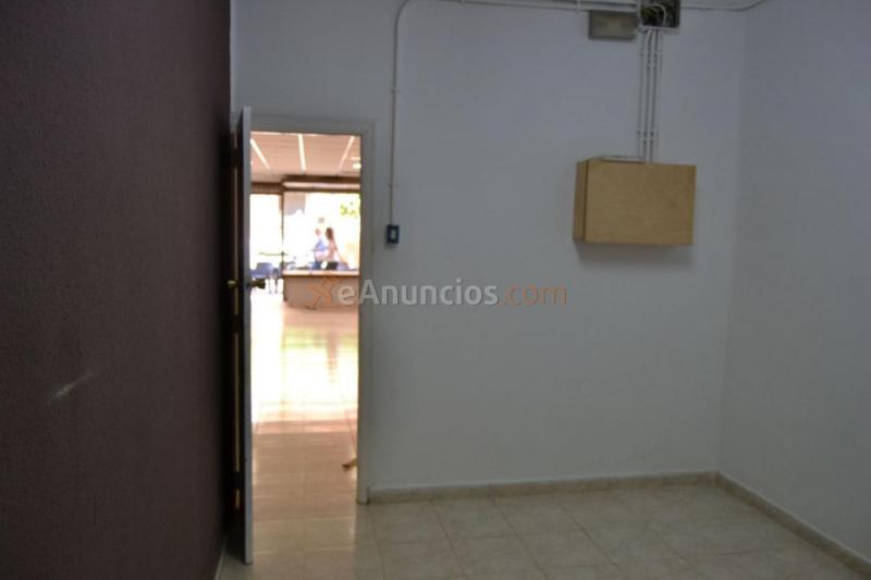 Local Comercial en venta en  Zona Pueblo, L'Eliana