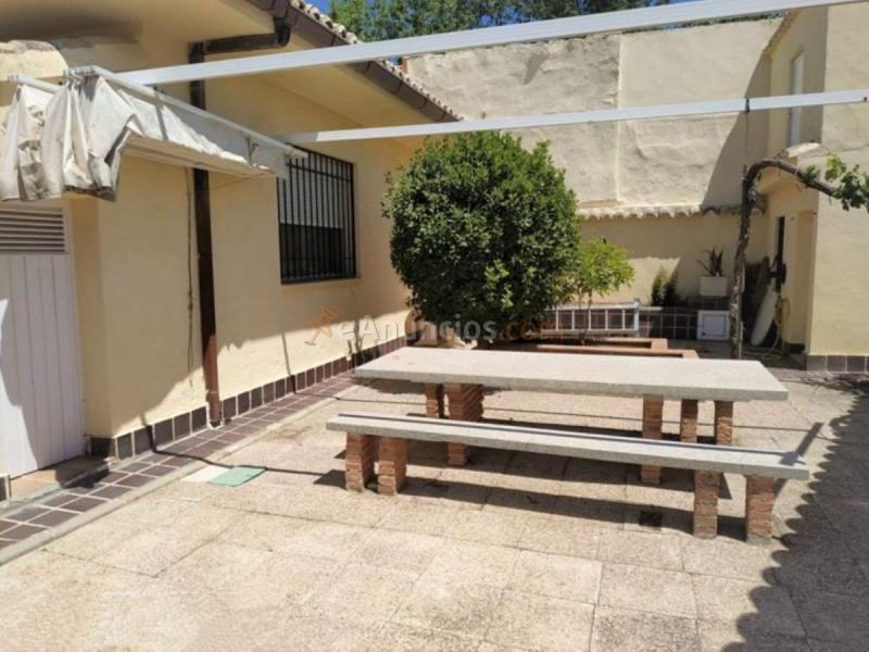 Adosado en venta en  Alameda de la Sagra